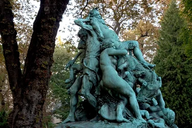 Silenus（ブロンズ）の勝利（252668も参照）
